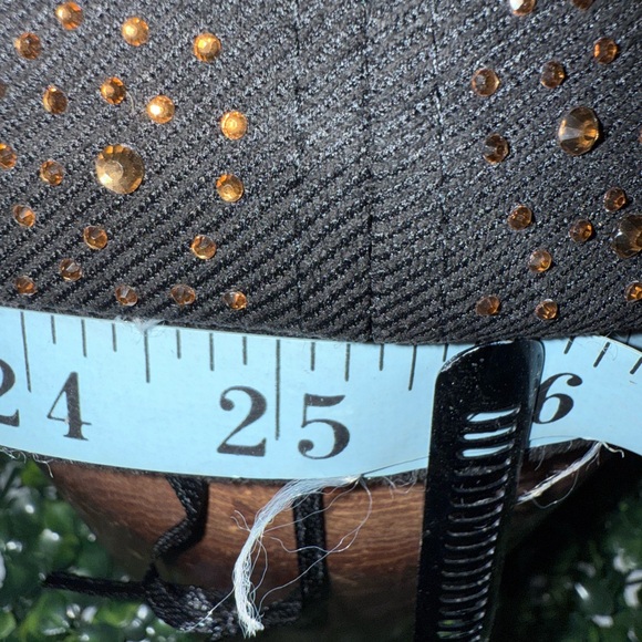 Stylish Black Cap with Gold Studs - Picture 8 of 8